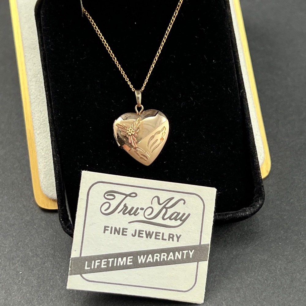 Vintage Gold Filled Locket Necklace Heart Floral‎ 14KT GF Engraved Signed TK 18"